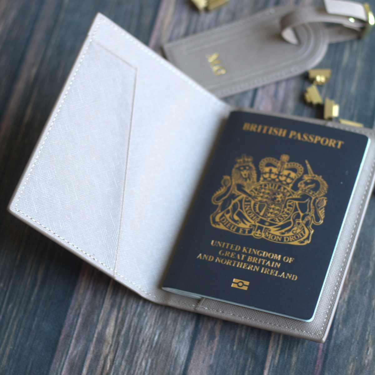 Passport Cover & Tag, Saffino Leather Travel Set